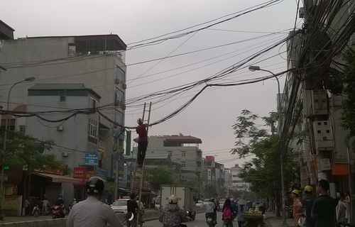 Dọn “rác trời” tại Hà Nội ảnh 2